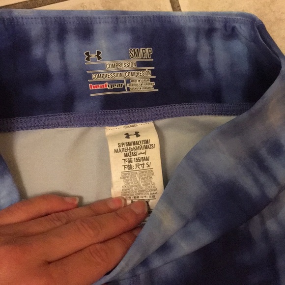 Under Armour yoga capris - Picture 4 of 5